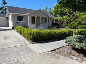 869 Loma Verde Ave in Palo Alto, CA - Building Photo