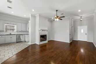 1057 Dane Dr in Hewitt, TX - Building Photo - Building Photo