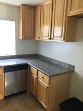 1131 Wilson E Ave, Unit 203 in Glendale, CA - Building Photo - Building Photo