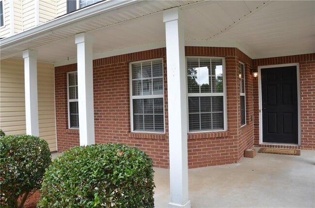 1880 Skylar Leigh Dr in Buford, GA - Building Photo - Building Photo