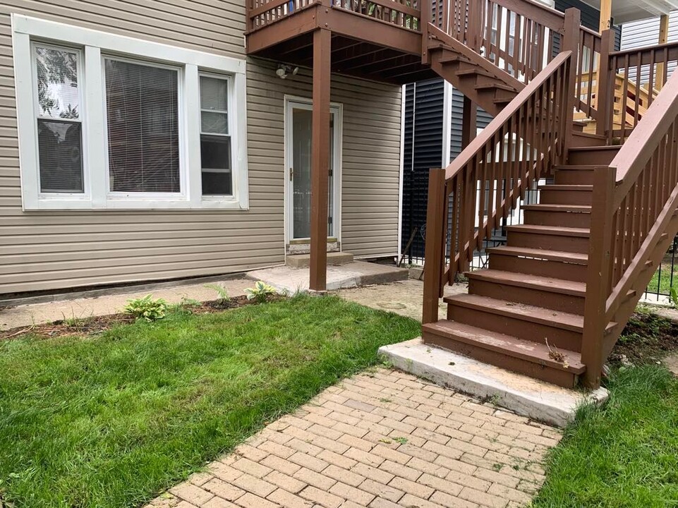 2926 N Hamlin Ave, Unit 1 in Chicago, IL - Building Photo