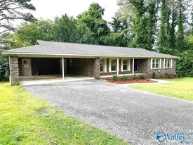 78 Vickie Ln in Albertville, AL - Building Photo