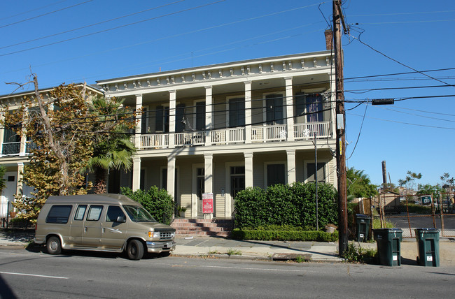 1560 Magazine St in New Orleans, LA - Building Photo - Building Photo