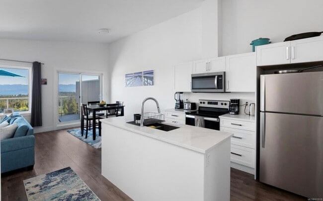 property at 7035 Brailsford Pl