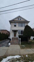 768 Florence Pl, Unit 1 in Cliffside Park, NJ - Building Photo