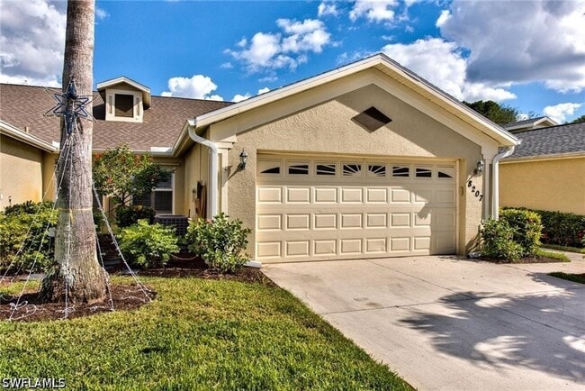 property at 8207 Ibis Cove Cir