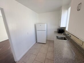 9006 A St in Oakland, CA - Building Photo - Building Photo