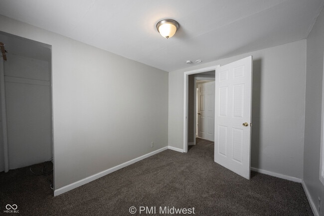 2011 Applegate St in Indianapolis, IN - Building Photo - Building Photo