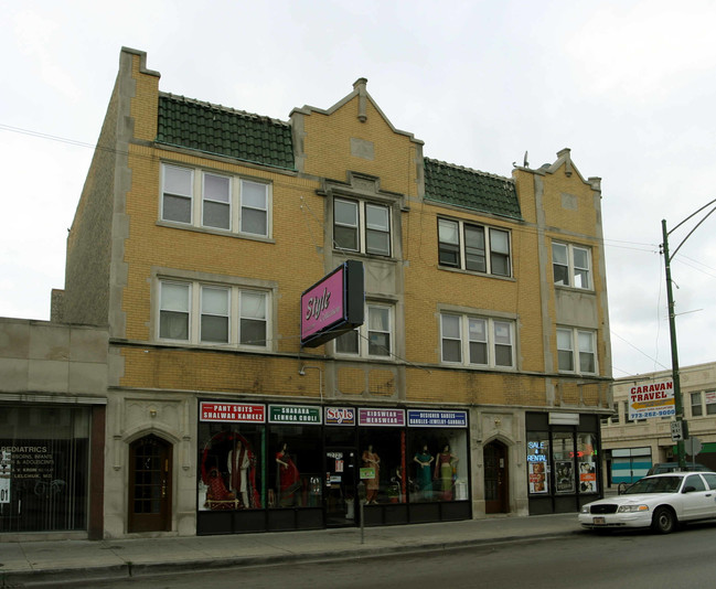 2725-2729 W Devon Ave in Chicago, IL - Building Photo - Building Photo