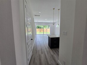 7012 St Augustine St in Houston, TX - Building Photo - Building Photo