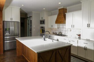 215 Glenbrook Ln in Canton, GA - Building Photo - Building Photo