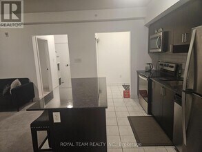 6 Spice Wy in Barrie, ON - Building Photo - Building Photo