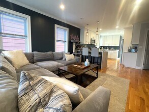 62 Horace St, Unit 1 in Boston, MA - Building Photo - Building Photo