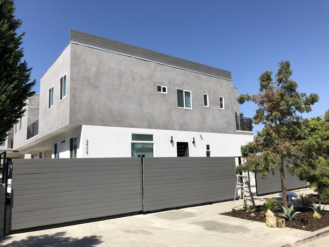 2909 Alsace Ave in Los Angeles, CA - Building Photo - Building Photo