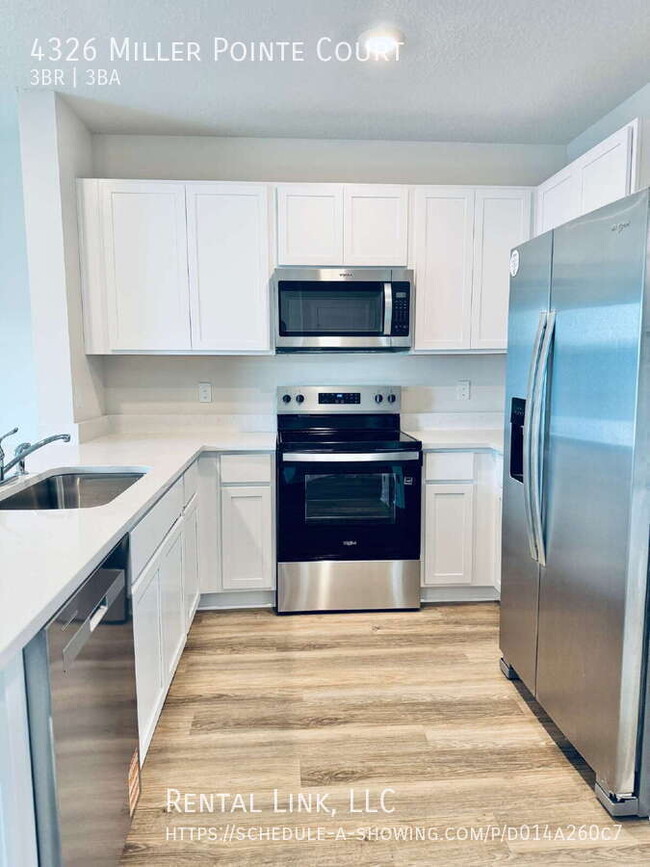 property at 4326 Miller Pointe Ct