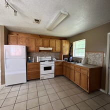 107 Magnolia St in New Llano, LA - Building Photo - Building Photo