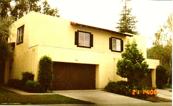 1071 Esplanade Pl in Walnut Creek, CA - Building Photo - Building Photo