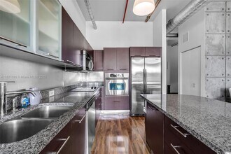 3029 NE 188th St, Unit 302 in Aventura, FL - Building Photo - Building Photo