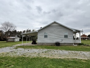 1500 Murray-Kittrell Rd in Readyville, TN - Building Photo - Building Photo