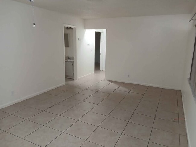 9021 W Highland Pines Dr