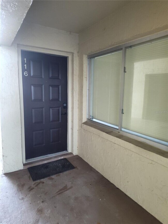 6108 Curry Ford Rd in Orlando, FL - Building Photo - Building Photo