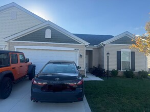 566 Rochdale Run in Delaware, OH - Building Photo - Building Photo