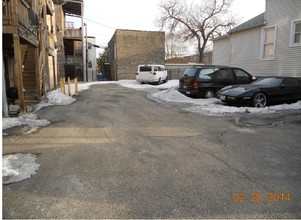 7800 S Coles Ave in Chicago, IL - Building Photo - Building Photo