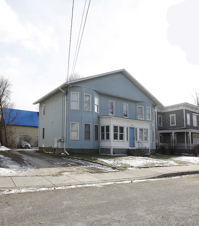 38-40 Cliff St in Oneonta, NY - Building Photo