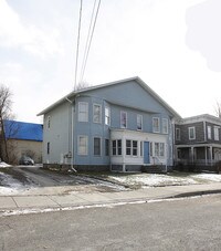 Building Photo - 38-40 Cliff St Apartments in Oneonta, New York