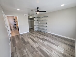 8743 Dorion St in Downey, CA - Foto de edificio - Building Photo