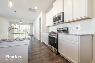 530 Hillpark Ln in Greer, SC - Building Photo - Building Photo