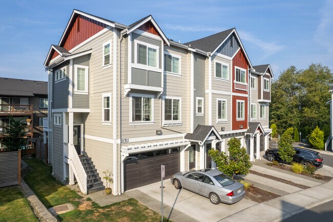 21305 48th Ave W in Mountlake Terrace, WA - Foto de edificio - Building Photo