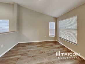 4903 6th Ave E in Bradenton, FL - Building Photo - Building Photo