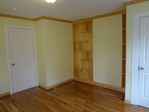 23 Andrew St, Unit 1 in Cambridge, MA - Building Photo - Building Photo