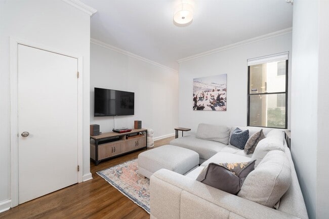 257 12th St in Hoboken, NJ - Building Photo - Building Photo