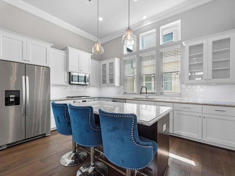 9662 Knight Rd in Houston, TX - Building Photo