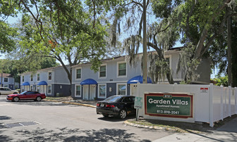 Temple Crest Townhomes in Tampa, FL - Building Photo