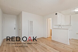 11173 Charnock Rd in Los Angeles, CA - Building Photo - Building Photo