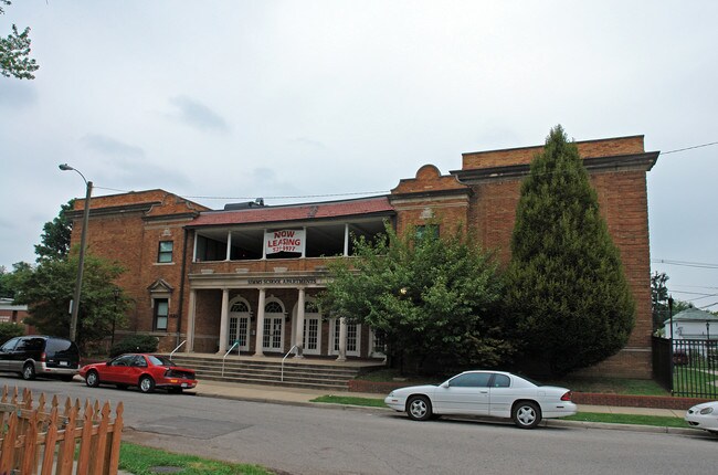 Simms School Apartments in Huntington, WV - Building Photo - Building Photo