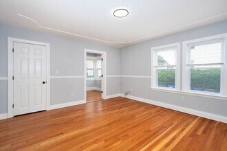 92 Old Colony Ave in Quincy, MA - Building Photo - Building Photo