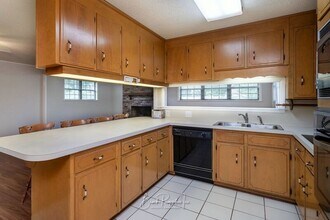 6395 Duquesne Dr in Pensacola, FL - Building Photo - Building Photo