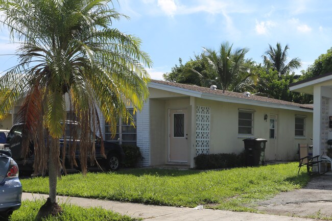 2020 Dock St in West Palm Beach, FL - Building Photo - Building Photo