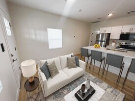 1243 E Adams St in Phoenix, AZ - Building Photo