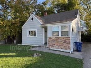 692 S Wheatland Ave in Columbus, OH - Building Photo - Building Photo