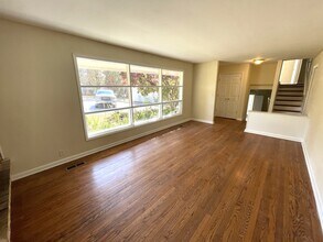 160 Pineview Dr in Athens, GA - Foto de edificio - Building Photo