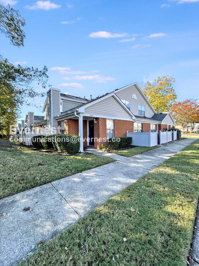 property at 2703 Westgate Cir