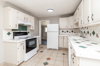 300 N Park St in Bellefontaine, OH - Building Photo - Building Photo