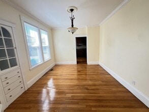 115 Ocean St, Unit 1 in Lynn, MA - Building Photo - Building Photo