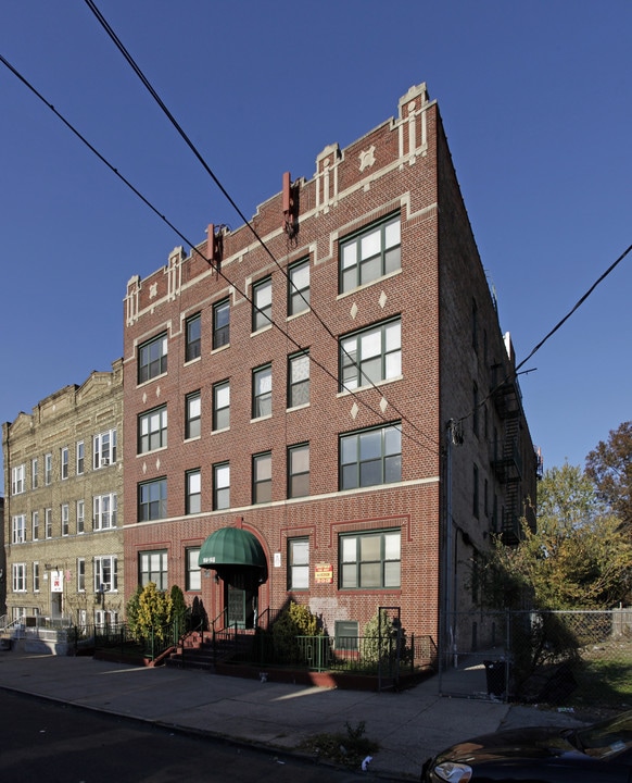 144 - 146 Virginia Ave in Jersey City, NJ - Building Photo