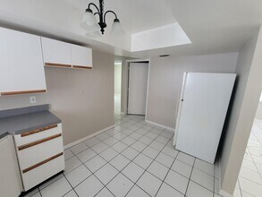 5281 Bamboo Pl in Clearwater, FL - Building Photo - Building Photo